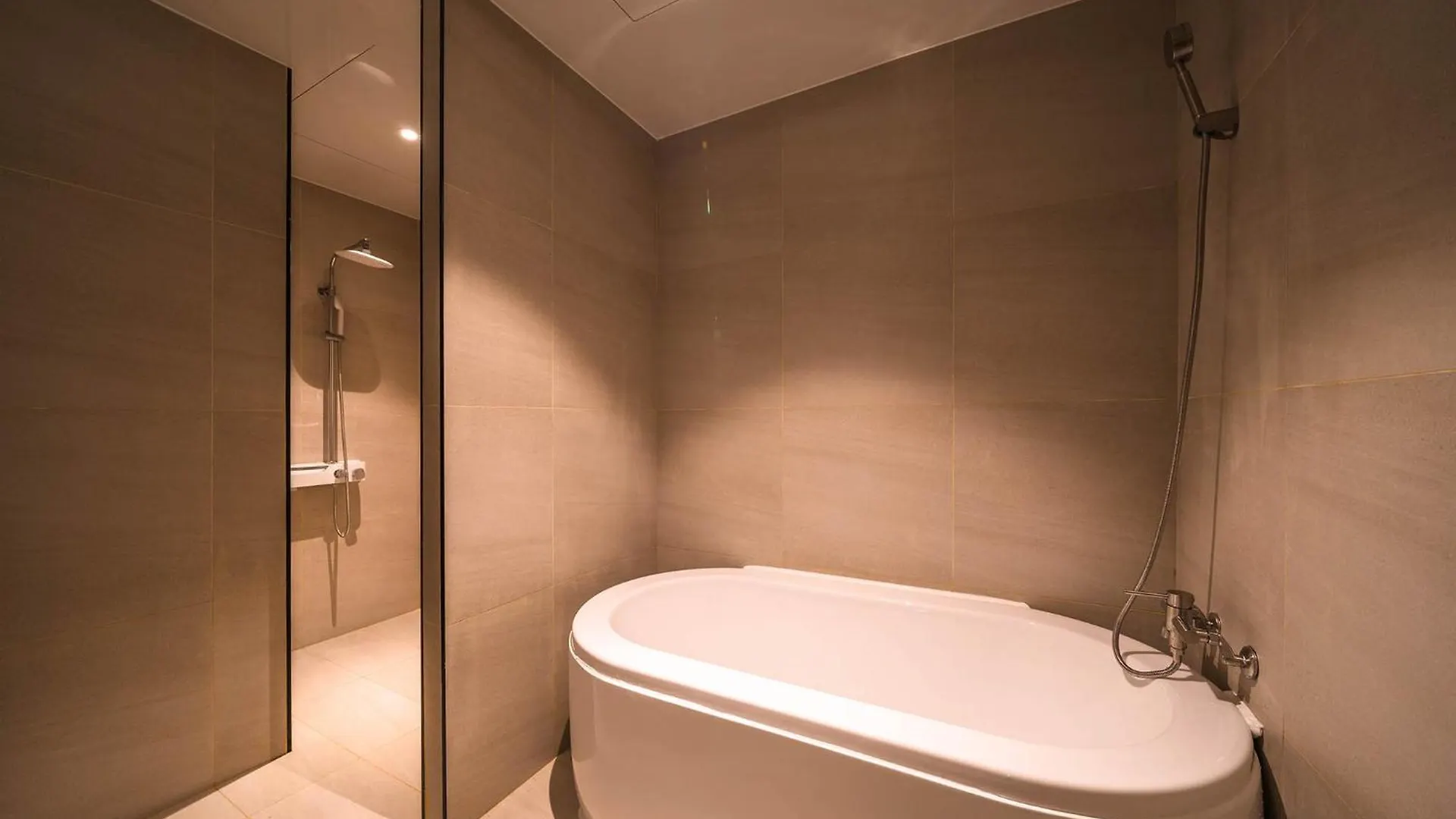 Hotel New Castle Bupyeong Incheon Korsel