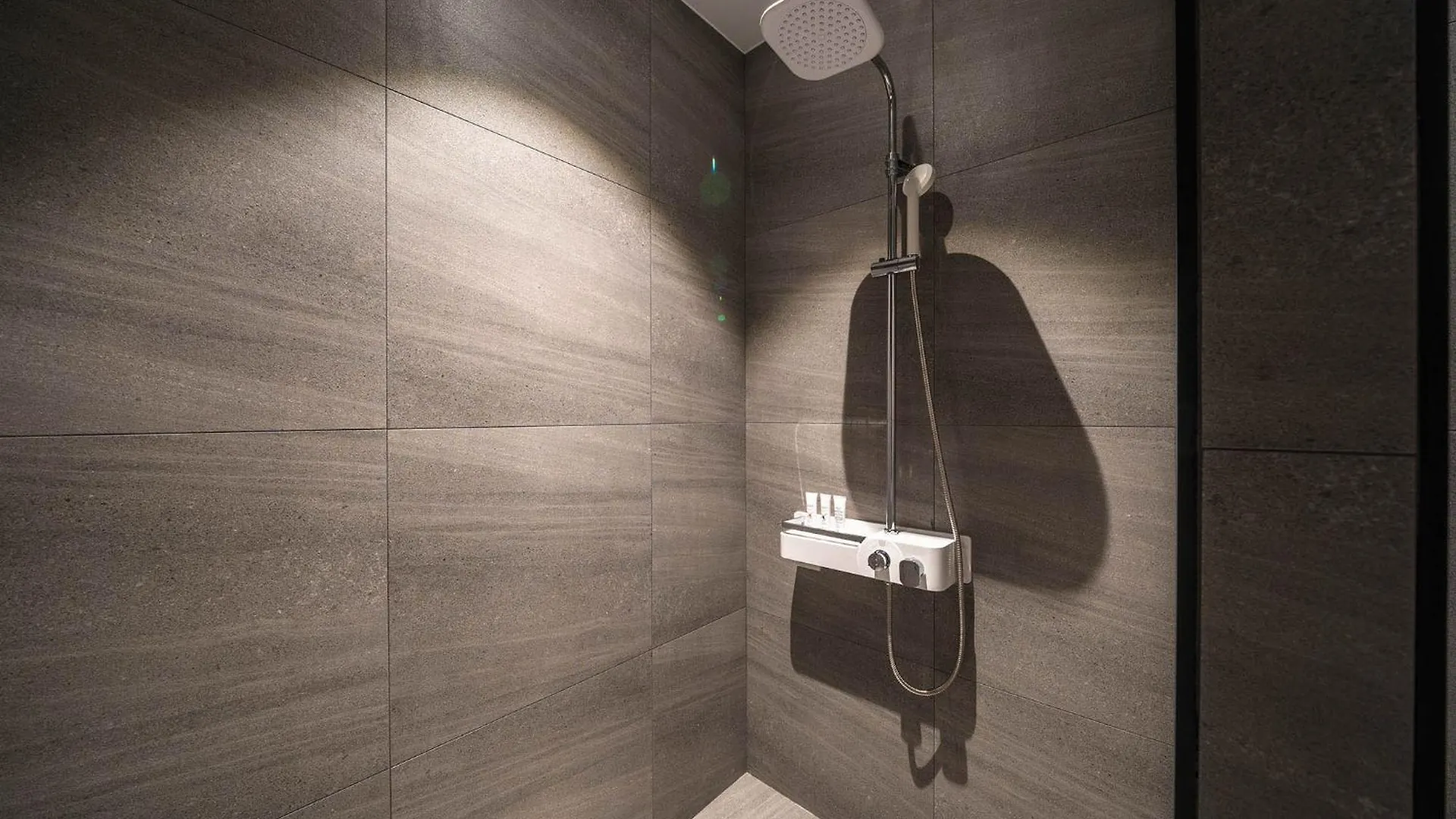 אינצ'ון Hotel New Castle Bupyeong 2*,  קוריאה הדרומית