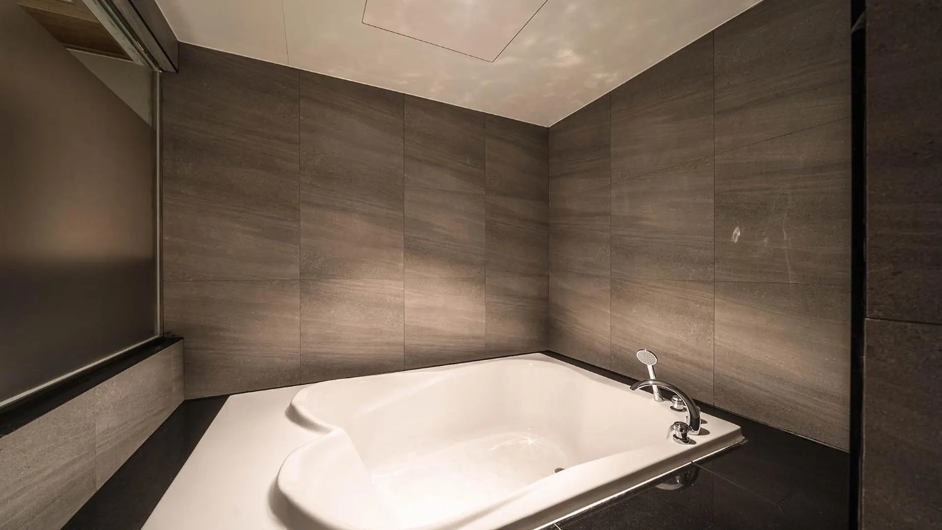 Hotel New Castle Bupyeong Incheon