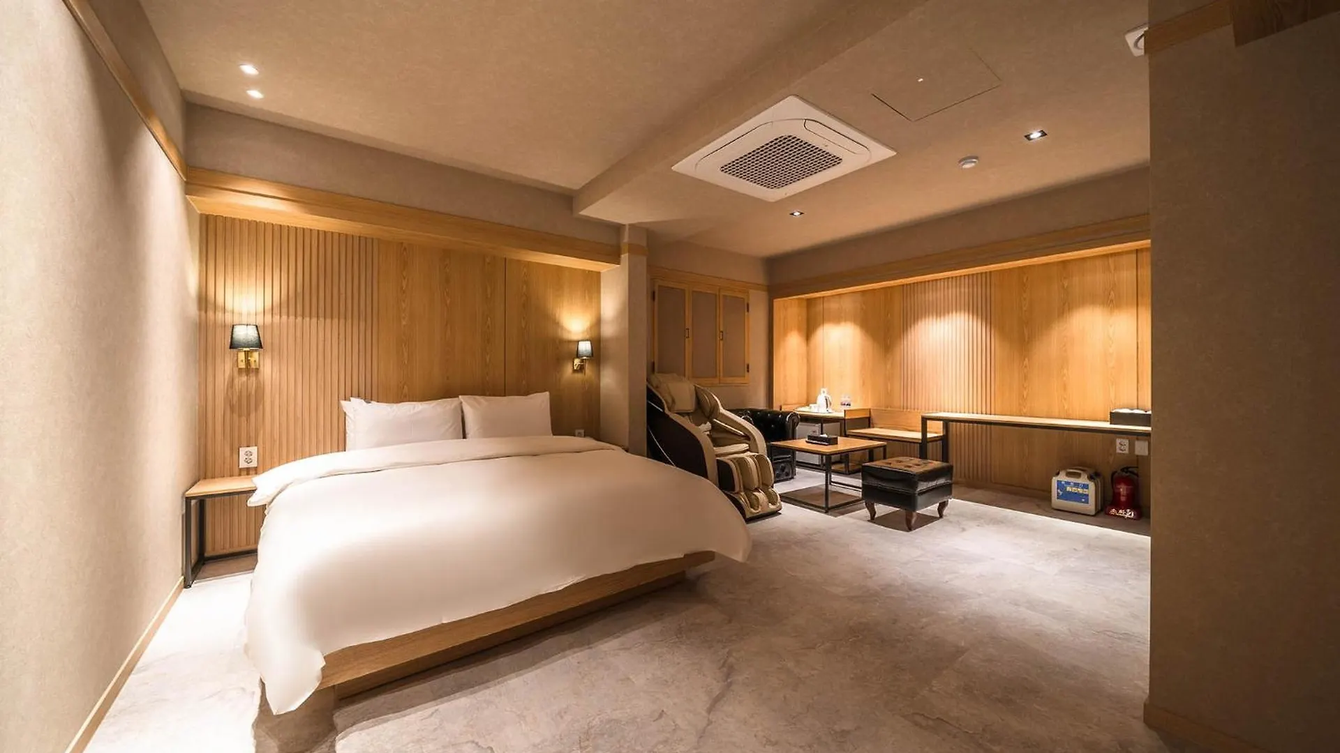 Hotel New Castle Bupyeong Incheon 2*,