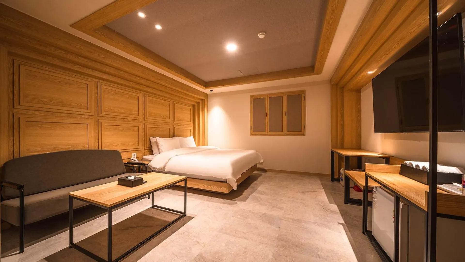 Hotel New Castle Bupyeong Incheon 2*,